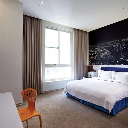 Airline Inn Green Park Way Taichung Luaran gambar