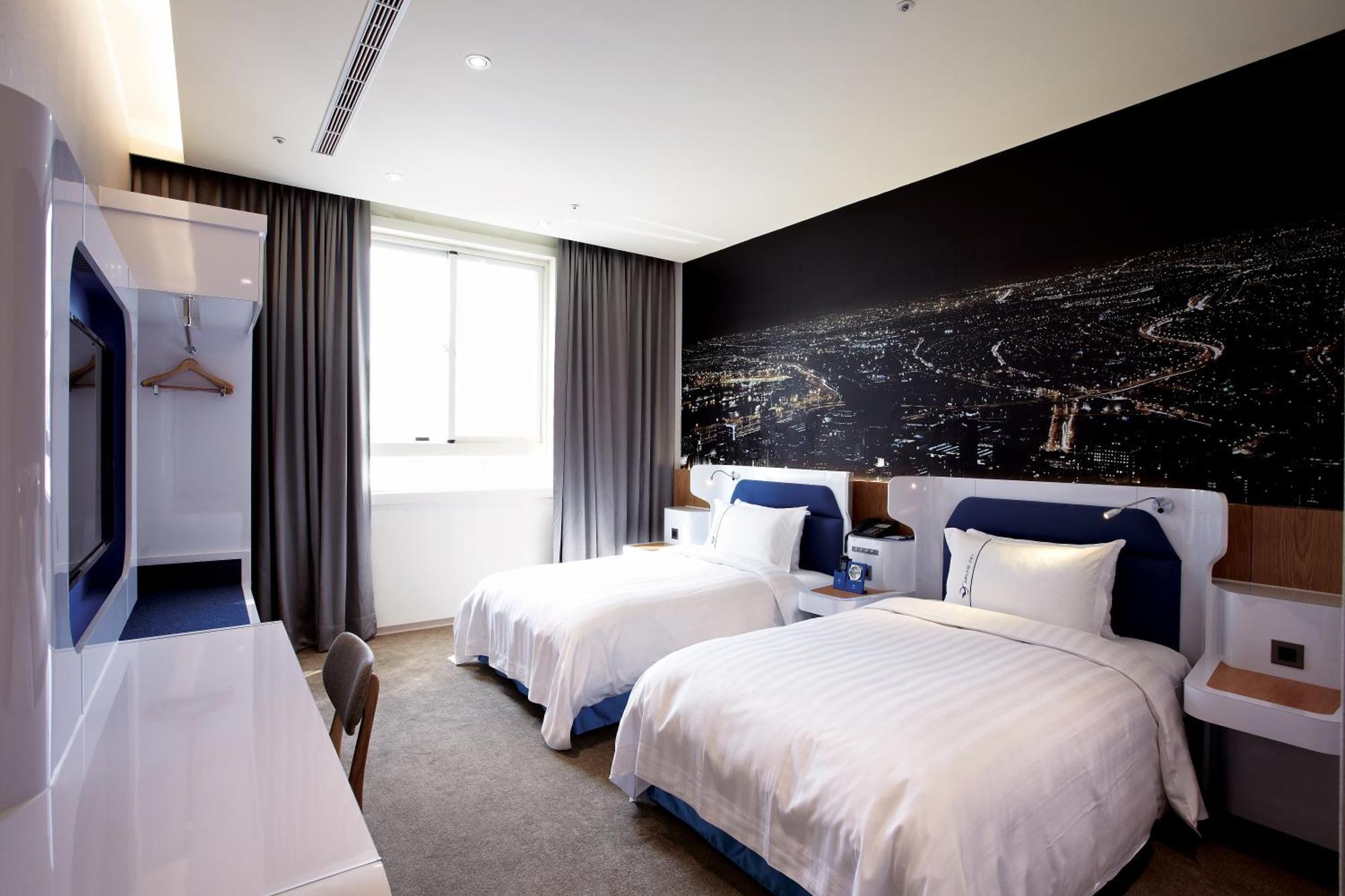 Airline Inn Green Park Way Taichung Bilik gambar