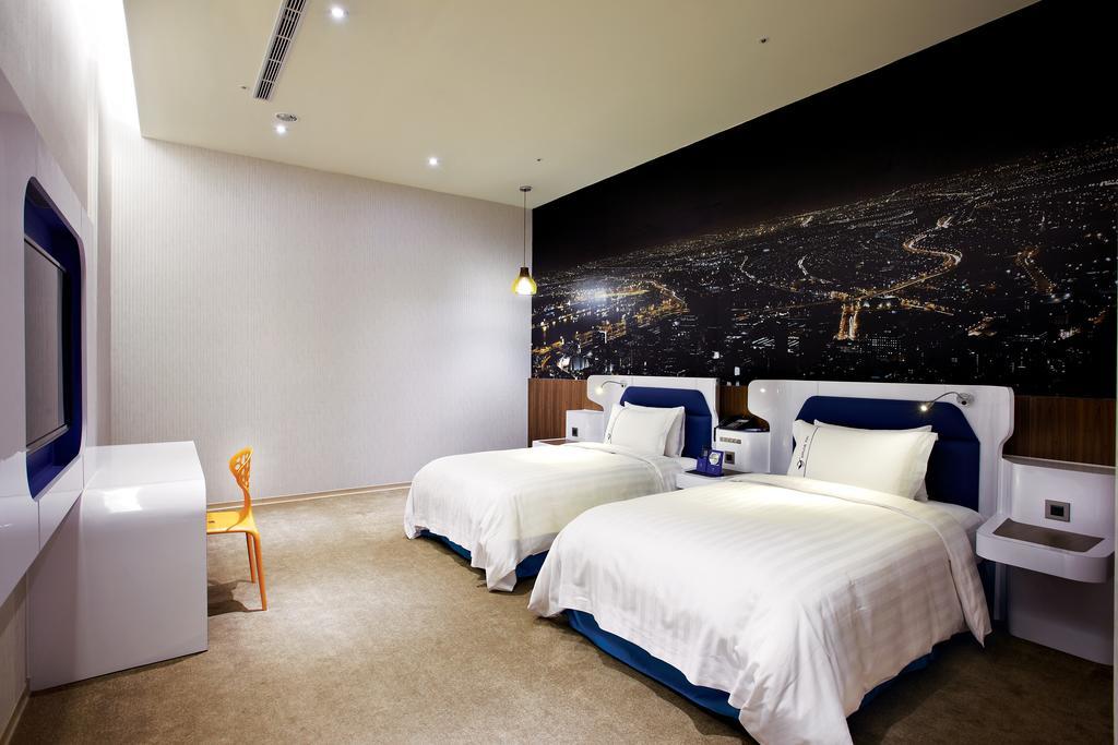 Airline Inn Green Park Way Taichung Luaran gambar